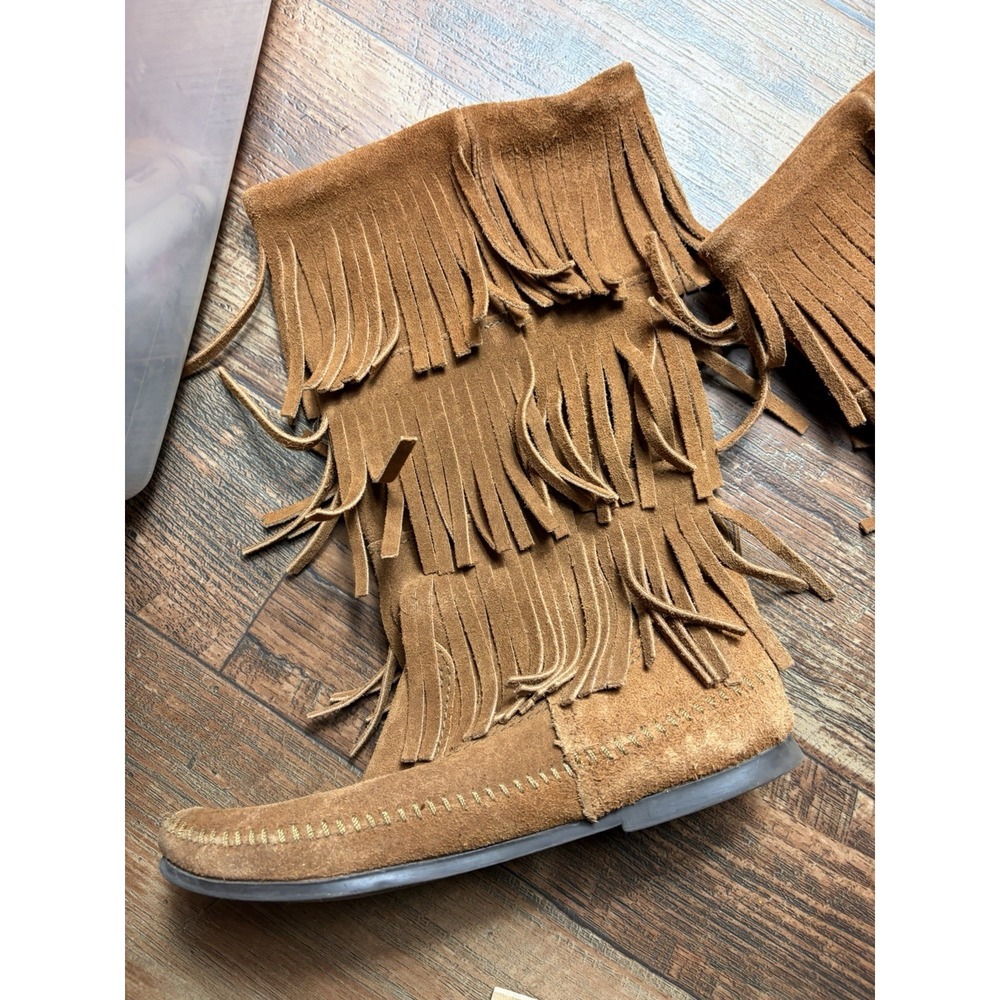 Minnetonka Women's Size 8 Shoes Brown Suede 3 Layer Fringe Moccasin Boots Boho - Picture 5 of 6